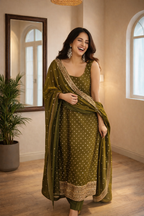 Avira green suit