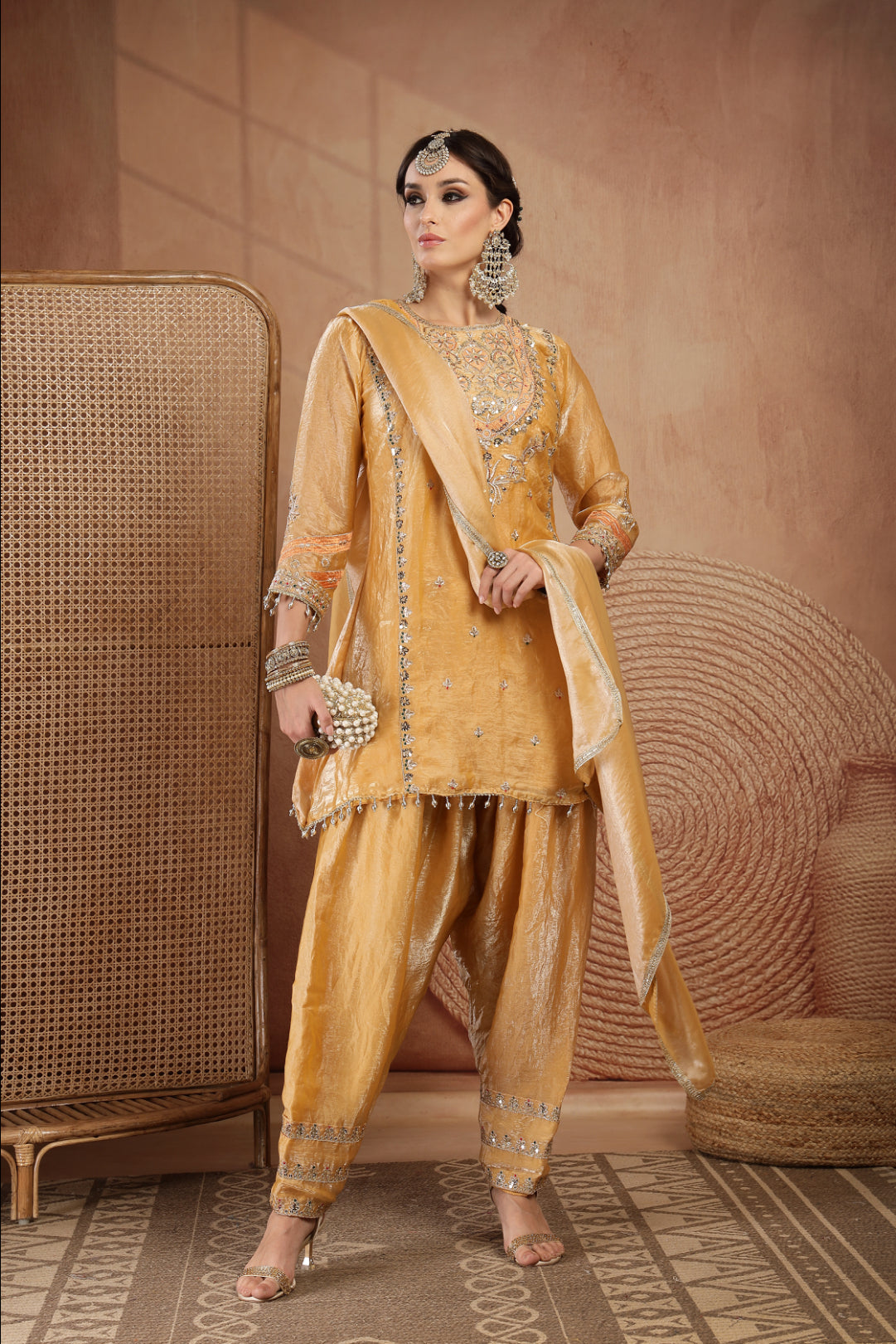 Shanaya Farshi Salwar Suit