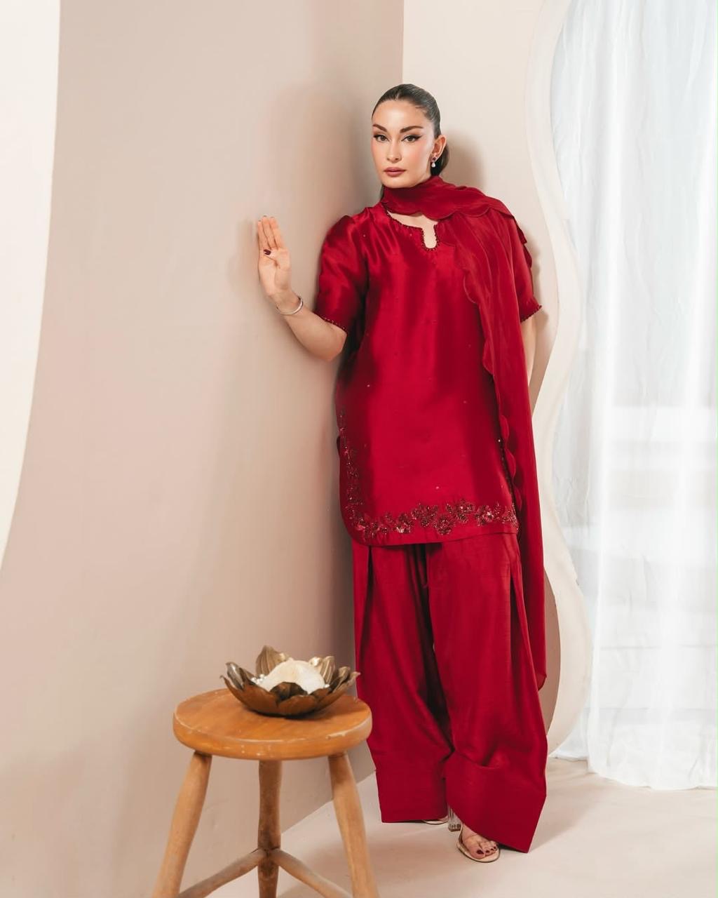 Rakti Farshi Salwar Suit Set