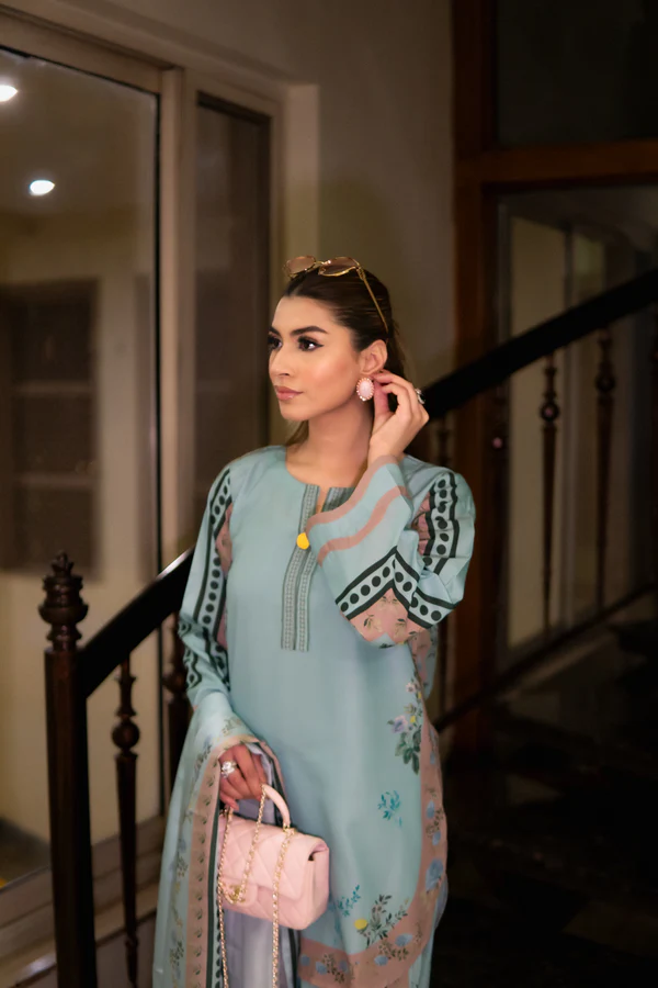Rupal Farshi Salwar Set