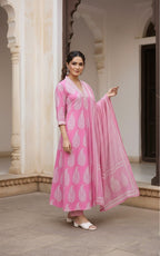 Parineeti Suit Set