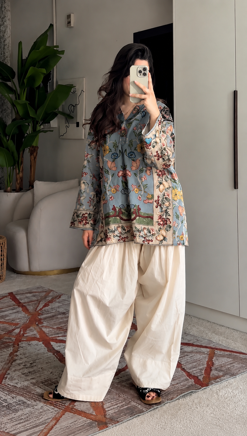 Rida Vintage Tapestry Farshi Salwar Suit
