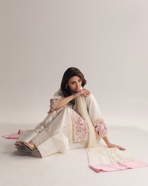 Asees Gulabi Farshi Suit
