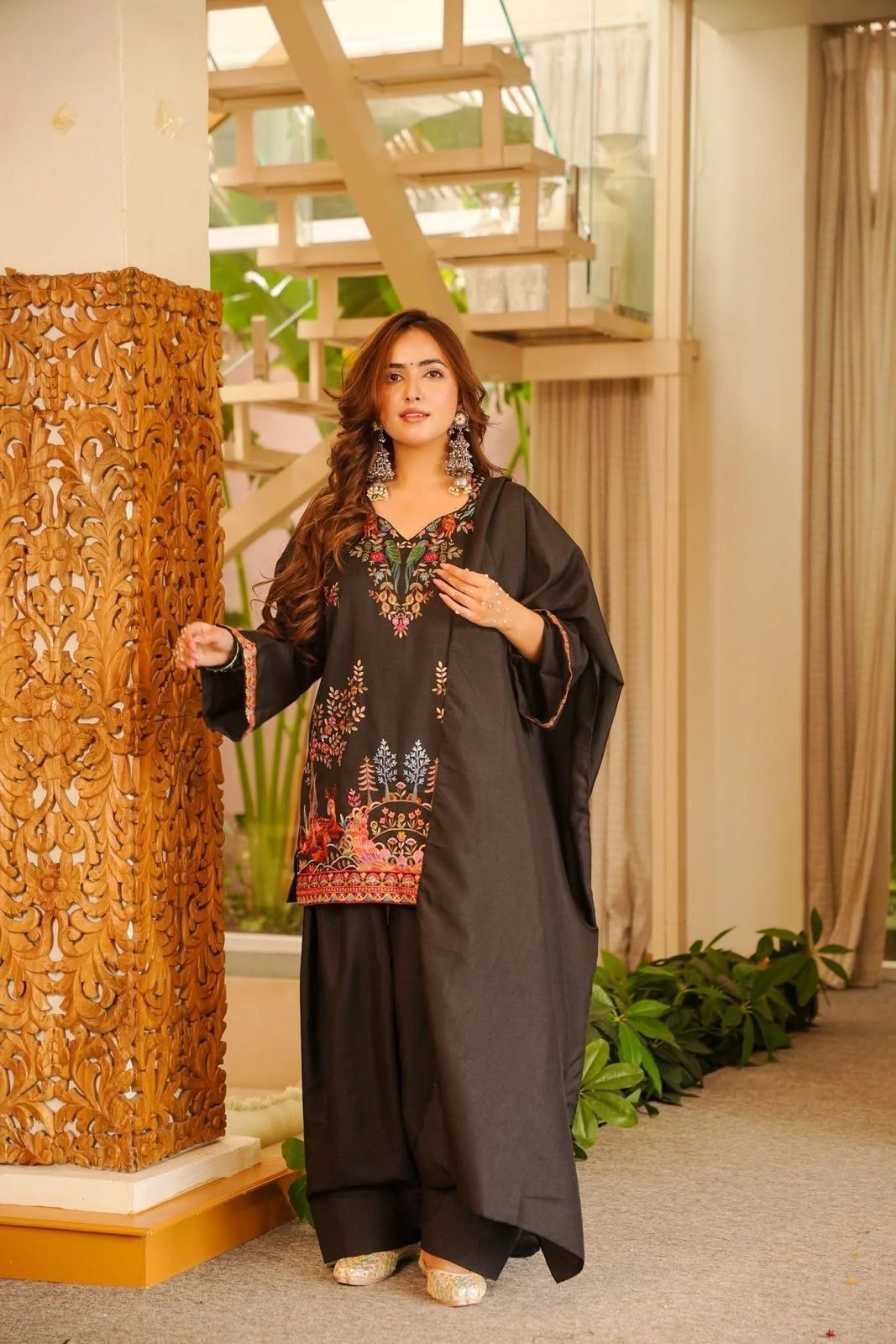 Rishika Kurta Suit Set