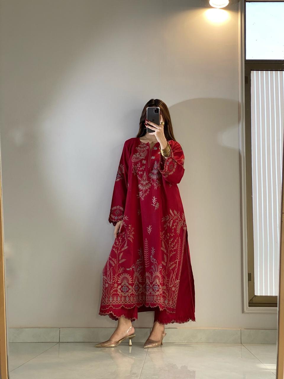 Reshvi Suit Set