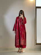 Reshvi Suit Set