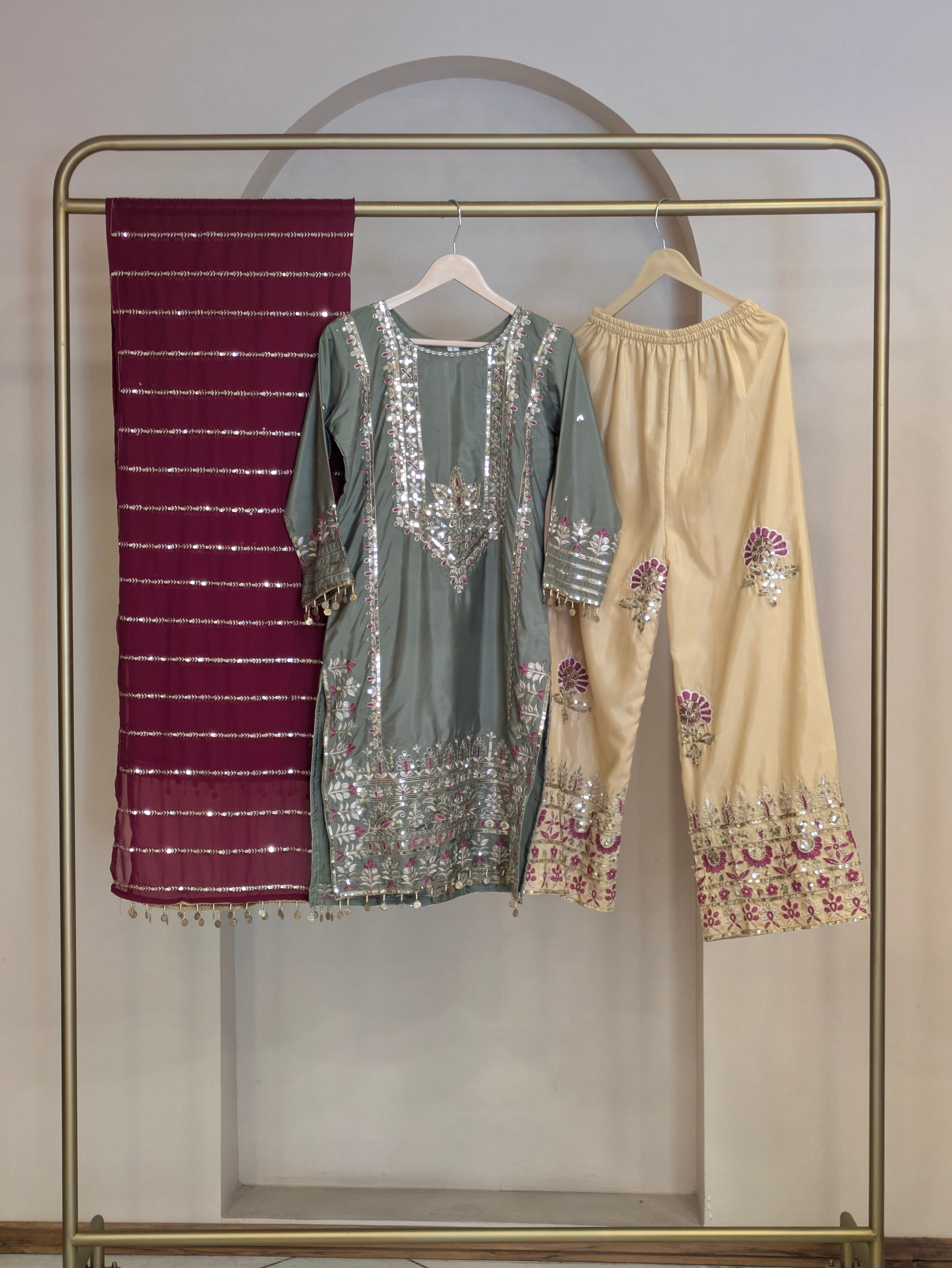 Rajeshwi Farshi Suit Set