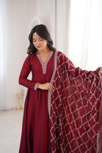 Sarin maroon anarkali
