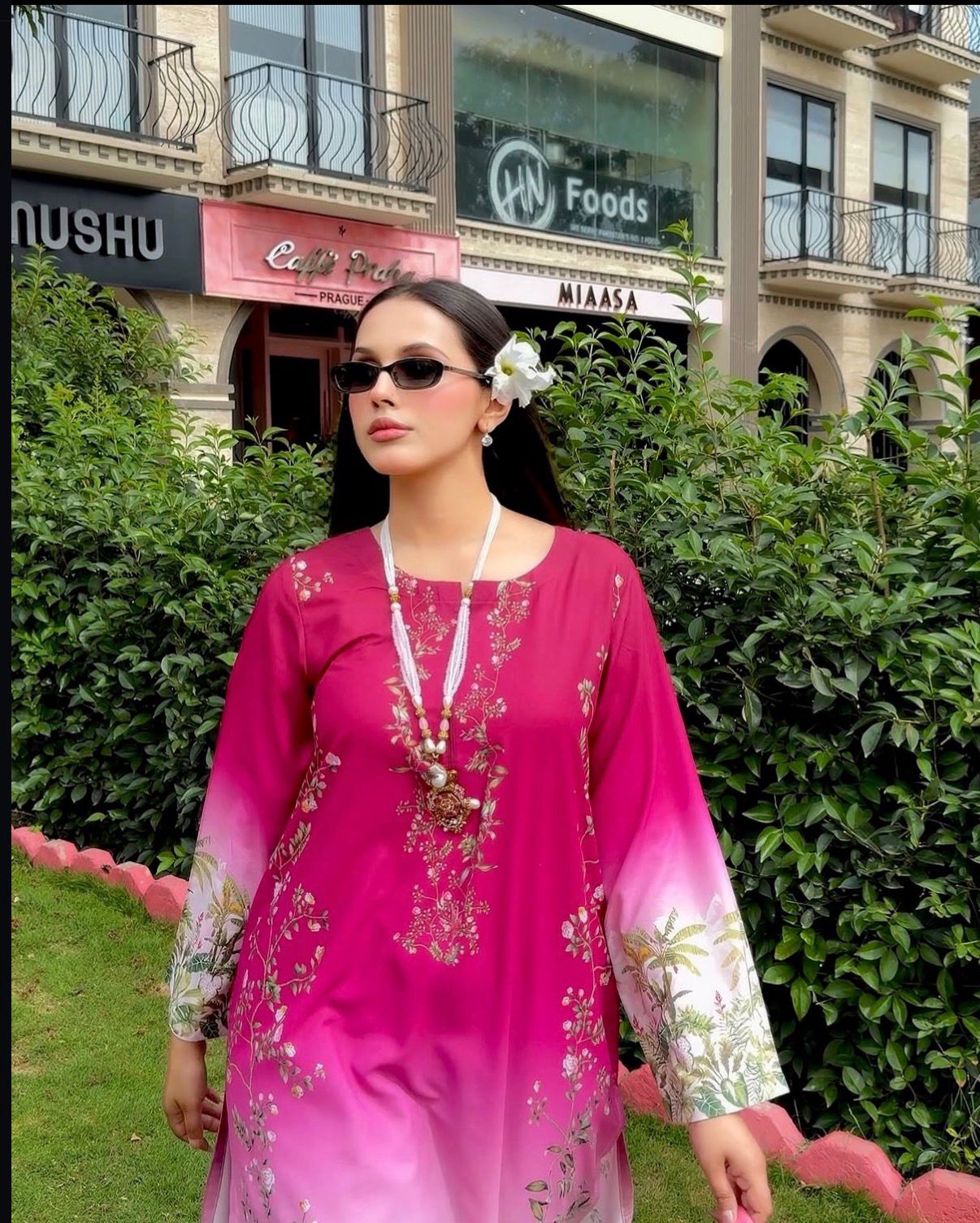 Ranya Ombre Omphalos Kurta Set