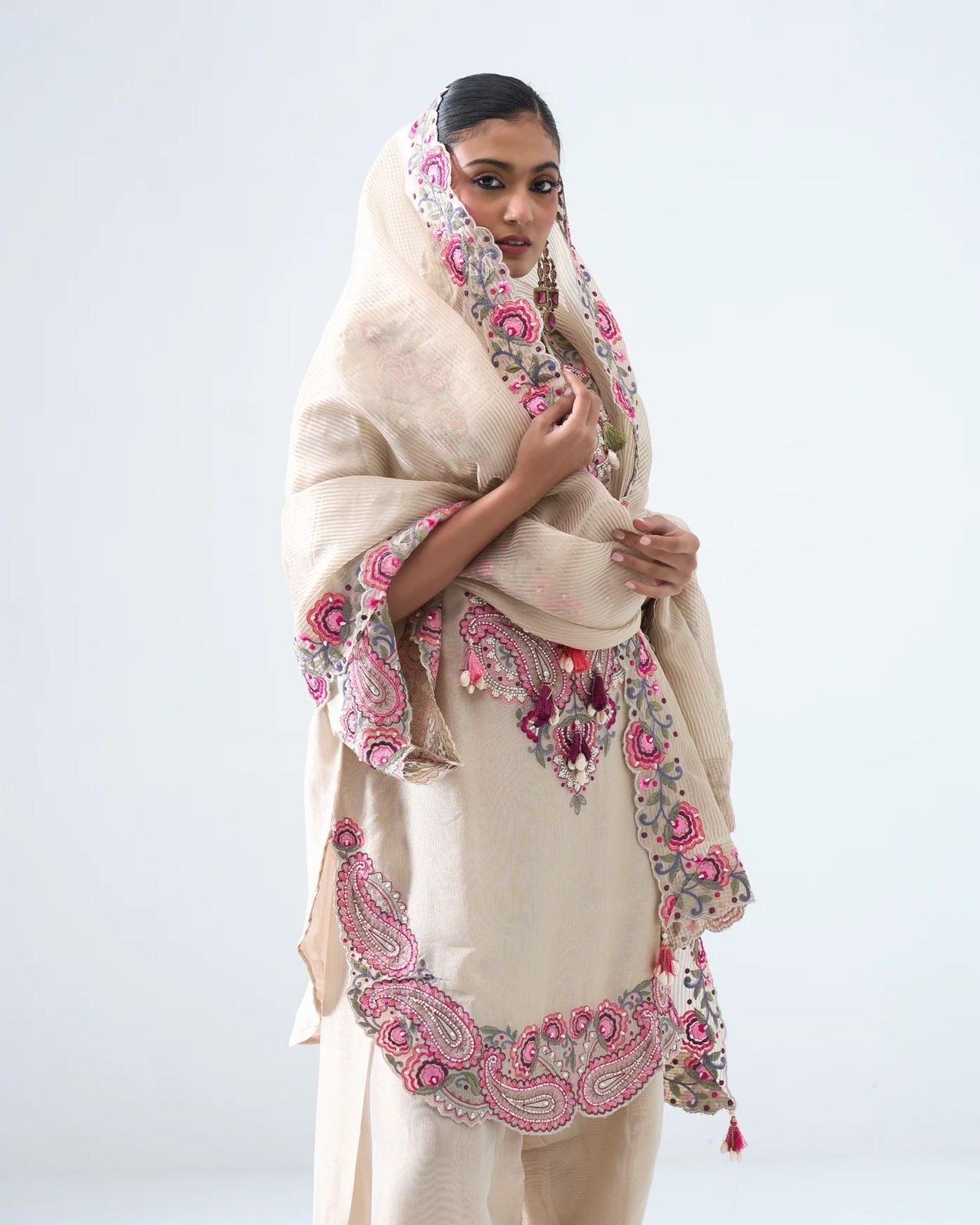Ribhii Farshi Salwaar Suit Set