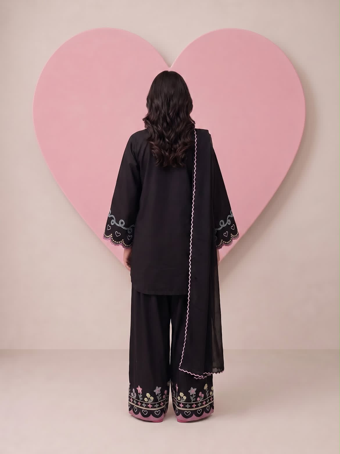 Roshika Suit Set