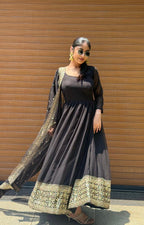 Jhanvi midnight anarkali