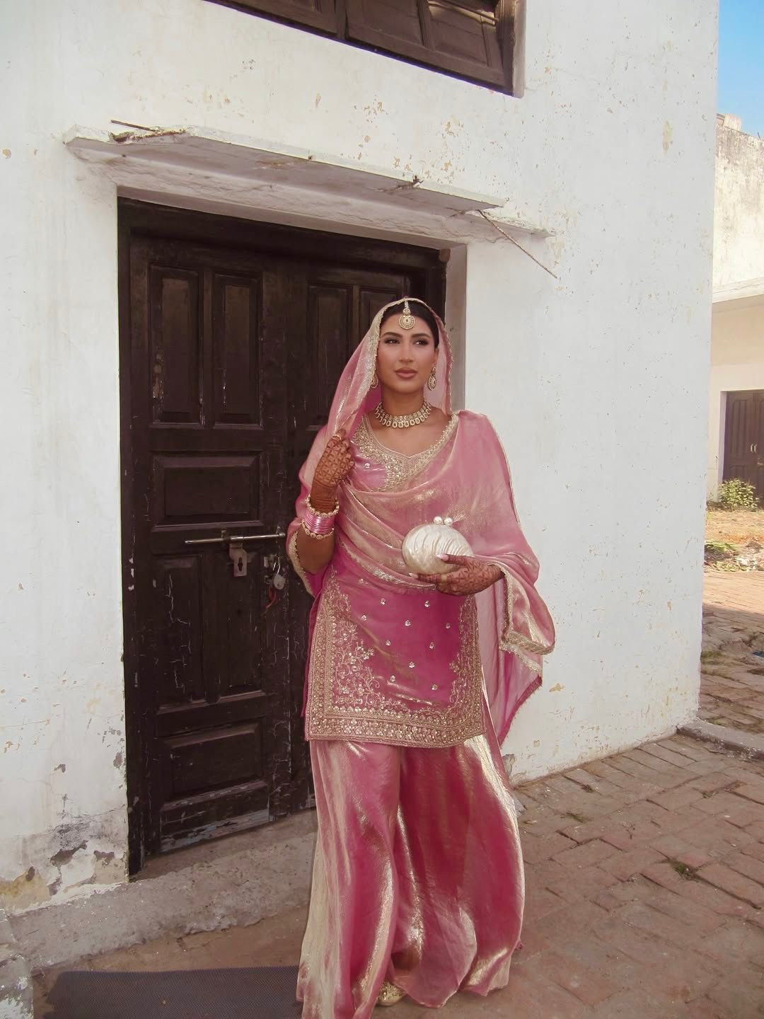 Raha Suit Set