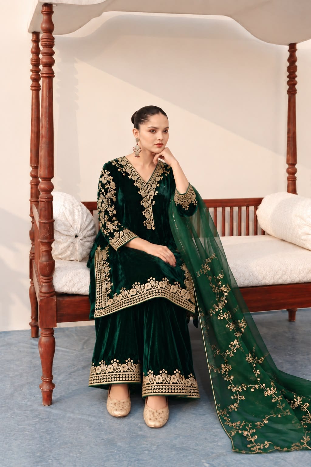 Rubaiyaa Velvet Suit Set