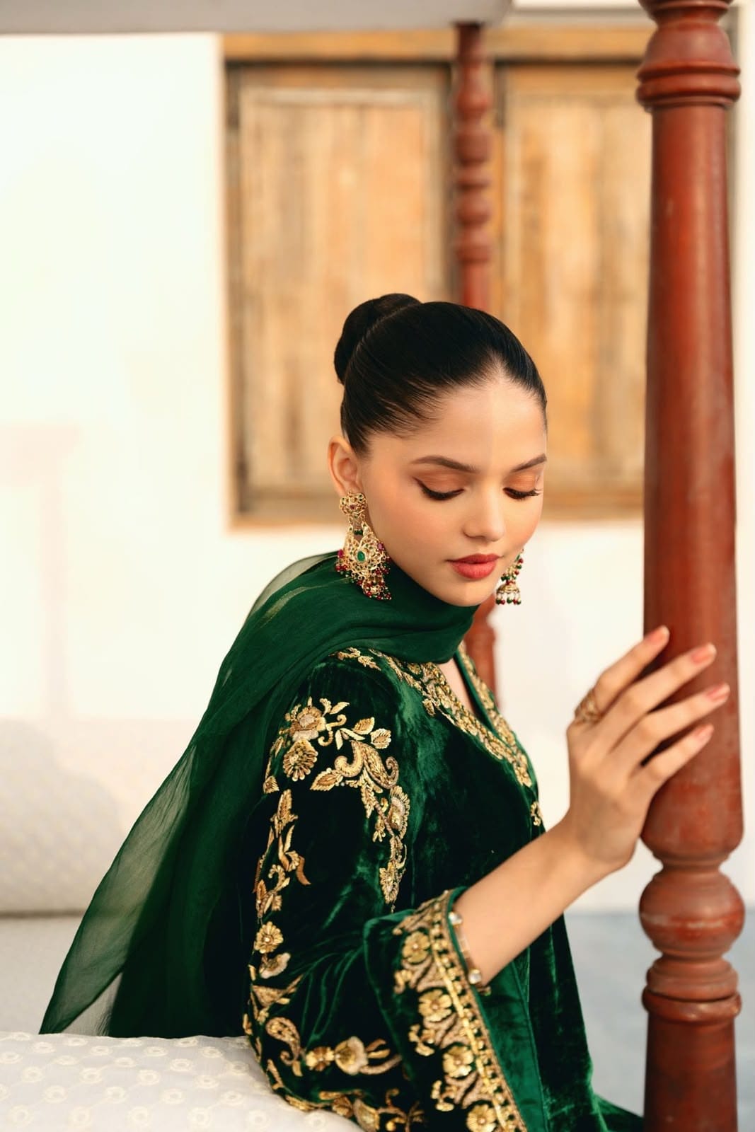 Rubaiyaa Velvet Suit Set